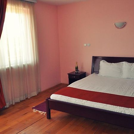 Hotel Satelit Kumanovo Exterior photo